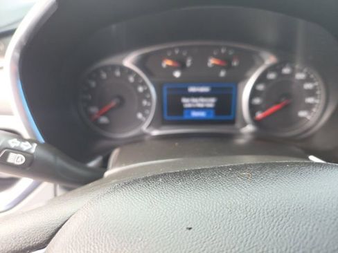 Used 2021 Chevrolet Equinox LT FWD image 15