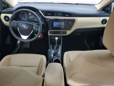Used 2019 Toyota Corolla LE FWD image 13
