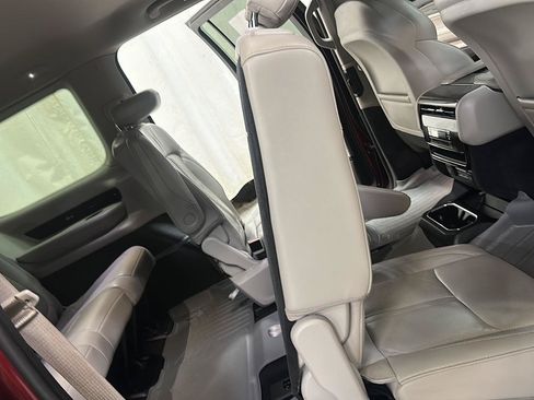 Used 2022 Jeep Wagoneer Series II w/ Flexible Seating Group AWD/4WD image 31