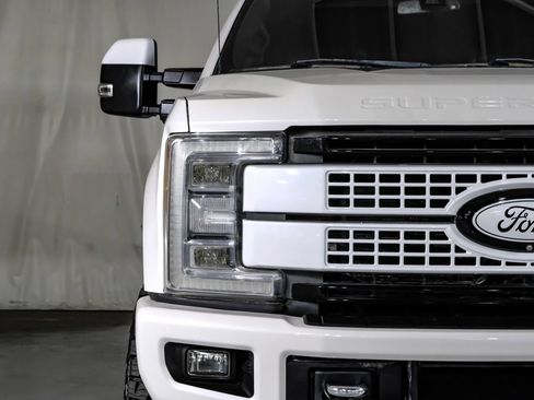 Used 2019 Ford F350 Platinum w/ Platinum Ultimate Package AWD/4WD image 42