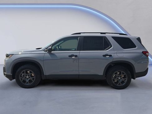 New 2026 Honda Pilot TrailSport image 2