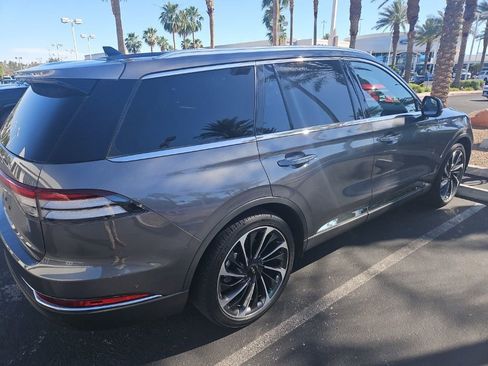 Used 2023 Lincoln Aviator Reserve w/ Equipment Group 201A AWD/4WD image 2