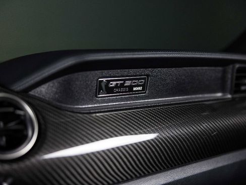 Used 2021 Ford Mustang Shelby GT500 w/ Carbon Fiber Track Pack RWD image 32