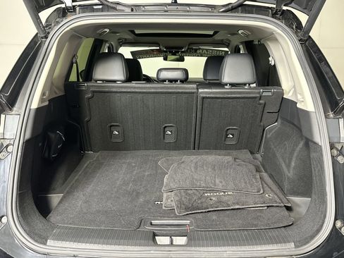 Certified 2024 Nissan Rogue SV w/ SV Premium Package FWD image 25