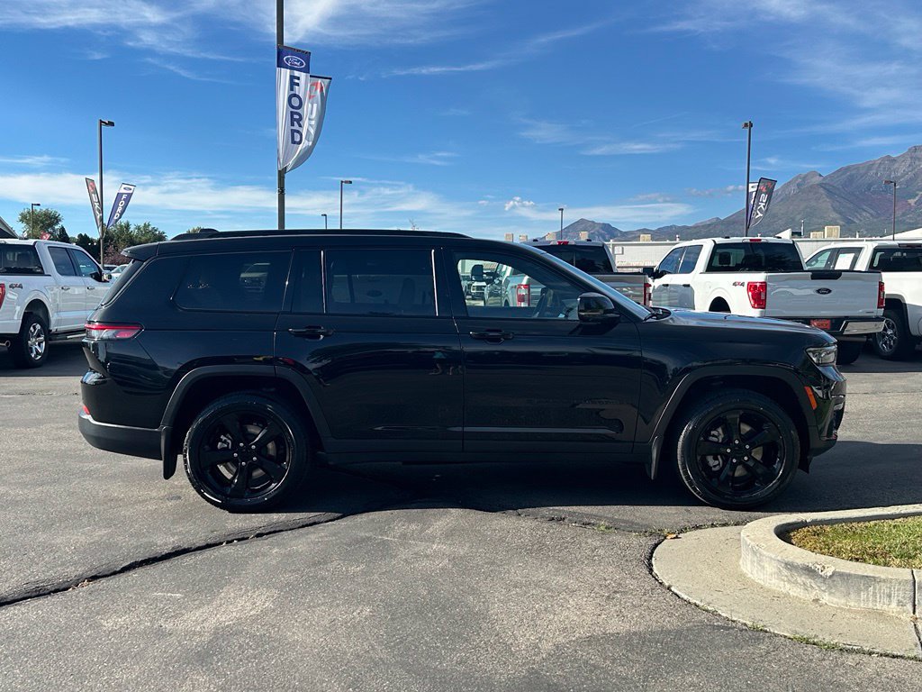 Used 2023 Jeep Grand Cherokee L Limited w/ Luxury Tech Group II AWD/4WD image 8