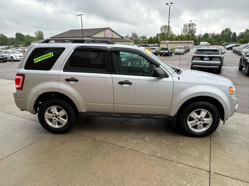 Used 2012 Ford Escape XLT w/ Canadian Comfort Pkg AWD/4WD image 4