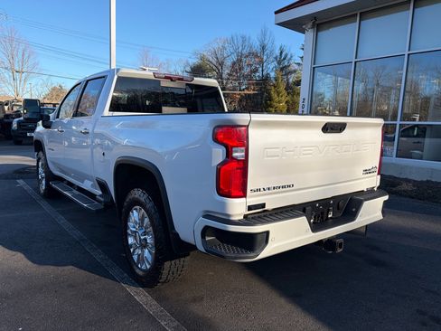 Used 2020 Chevrolet Silverado 2500 High Country w/ Z71 Off-Road Package image 10