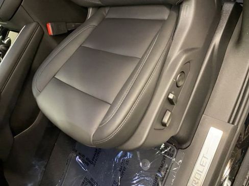 New 2026 Chevrolet Suburban LT w/ Comfort Package AWD/4WD image 19