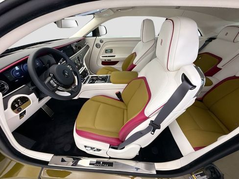 Used 2026 Rolls-Royce Spectre AWD/4WD image 18