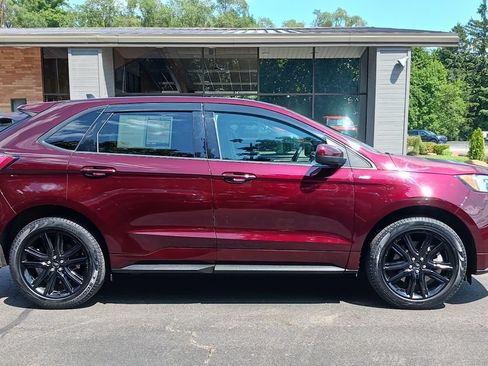 Used 2024 Ford Edge ST-Line w/ Class II Trailer Tow Package AWD/4WD image 17