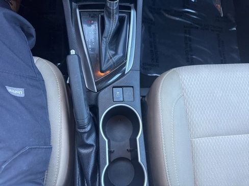 Used 2015 Toyota Corolla L image 13