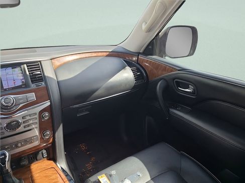 Used 2019 INFINITI QX80 Luxe w/ Proassist Package image 3