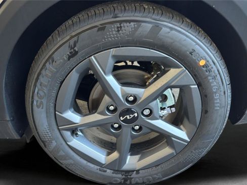 New 2026 Kia K4 FWD image 24