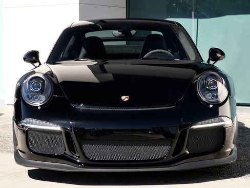 Used 2015 Porsche 911 GT3 w/ Carbon Interior Package image 2