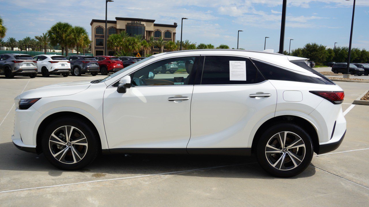 Certified 2025 Lexus RX 350 Premium w/ Accessory Package (Z1) FWD image 5