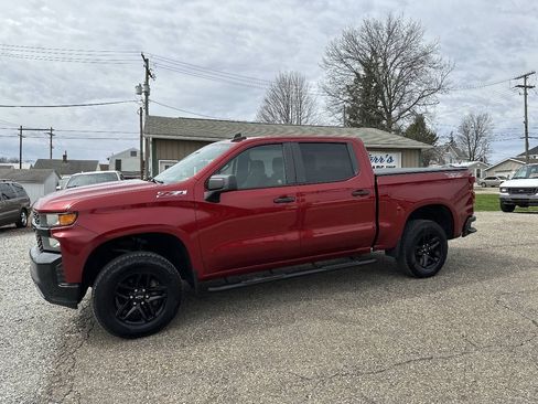 Used 2021 Chevrolet Silverado 1500 Custom Trail Boss w/ Safety Confidence Package AWD/4WD image 2