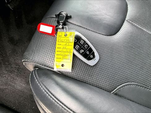 Used 2023 Hyundai Santa Fe Calligraphy AWD/4WD image 15