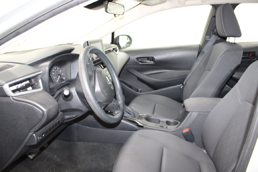 Used 2024 Toyota Corolla LE FWD image 16