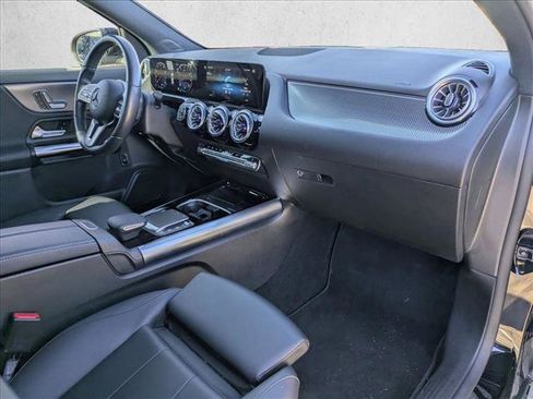 Used 2023 Mercedes-Benz GLA 250 4MATIC image 17