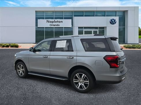 Used 2023 Ford Expedition Limited image 9