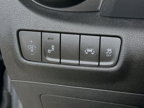 Used 2019 Hyundai Kona SEL FWD image 26