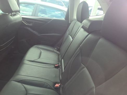 Used 2023 Subaru Forester Touring image 6