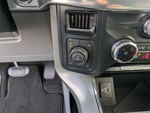 New 2025 Ford F150 Lariat w/ Equipment Group 501A Mid image 36