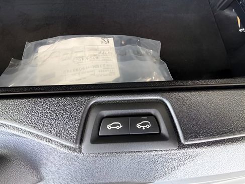 Used 2026 BMW X7 xDrive40i w/ M Sport Package image 31