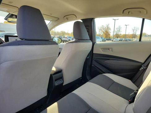Used 2024 Toyota Corolla LE image 23