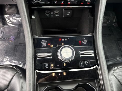 Certified 2022 Jeep Grand Cherokee L Overland AWD/4WD image 14