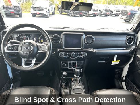 Used 2021 Jeep Wrangler Unlimited Sahara AWD/4WD image 14