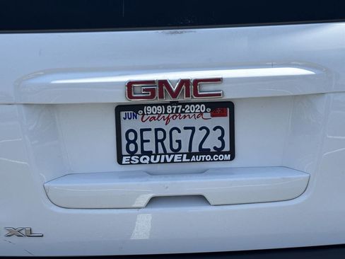 Used 2017 GMC Yukon XL SLT AWD/4WD image 7