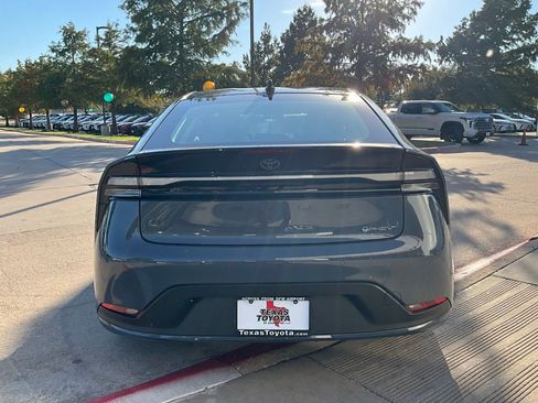New 2026 Toyota Prius Plug-In Hybrid image 7