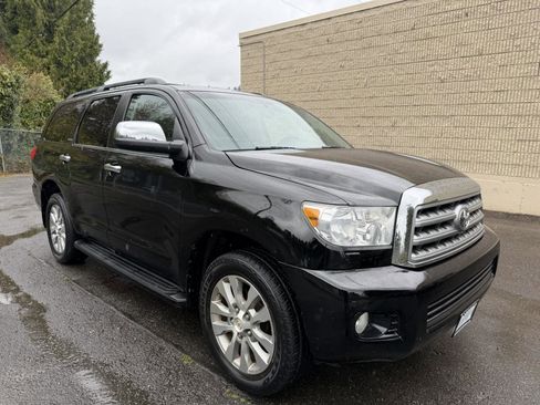 Used 2010 Toyota Sequoia Limited image 3