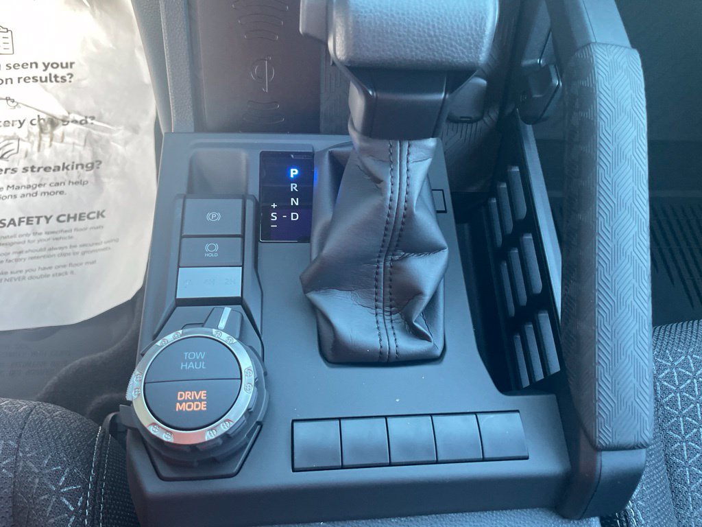 New 2026 Toyota 4Runner SR5 AWD/4WD image 19