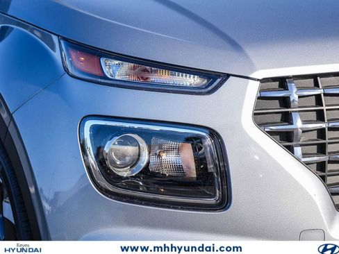 New 2026 Hyundai Venue SEL FWD image 4