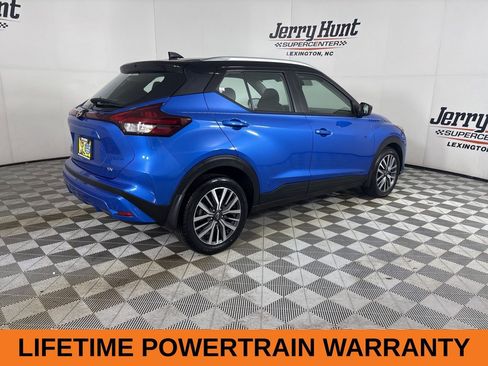 Used 2024 Nissan Kicks SV image 5