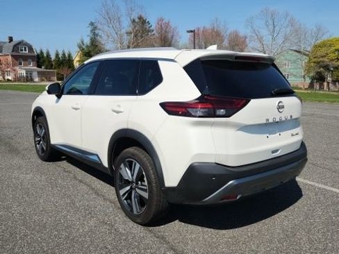 Used 2023 Nissan Rogue SL image 5