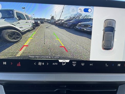 New 2026 Ford Explorer Active image 7