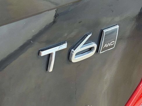 Used 2017 Volvo XC90 T6 Momentum w/ Vision Package image 6