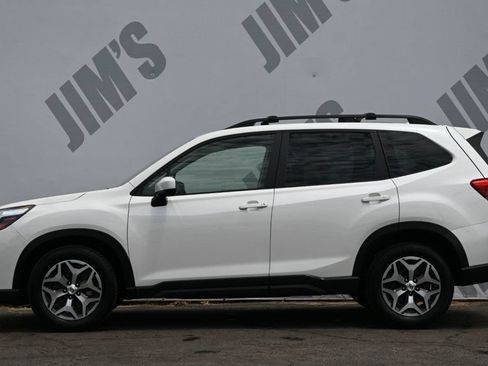 Used 2021 Subaru Forester Premium AWD/4WD image 8
