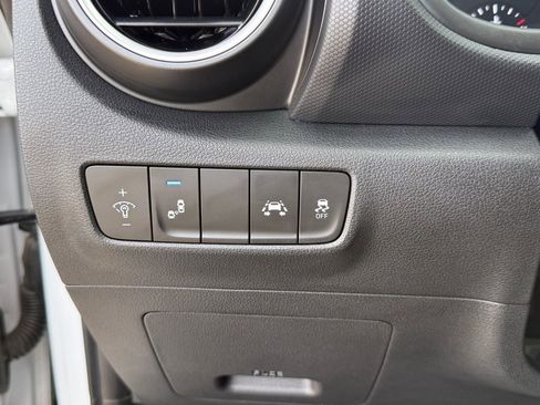 Used 2021 Hyundai Kona SEL Plus image 23