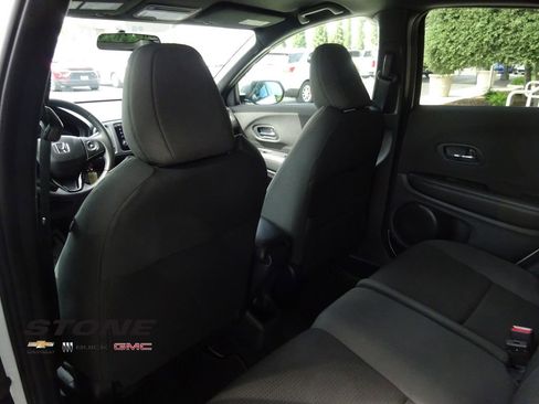 Used 2021 Honda HR-V Sport image 19