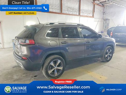 Used 2019 Jeep Cherokee Limited w/ Luxury Group image 4