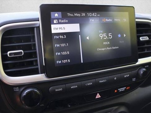 Certified 2026 Hyundai Venue SEL FWD image 17