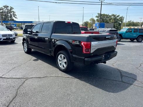 Used 2017 Ford F150 Platinum w/ Equipment Group 701A Luxury AWD/4WD image 3