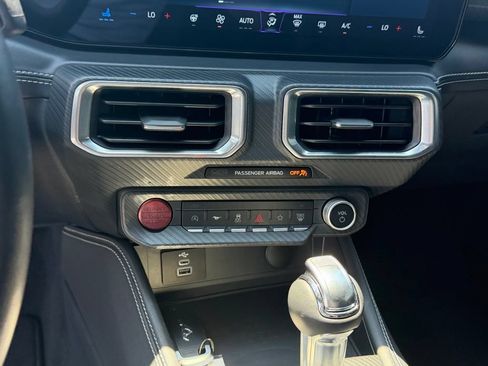 Used 2025 Ford Mustang GT Premium RWD image 23
