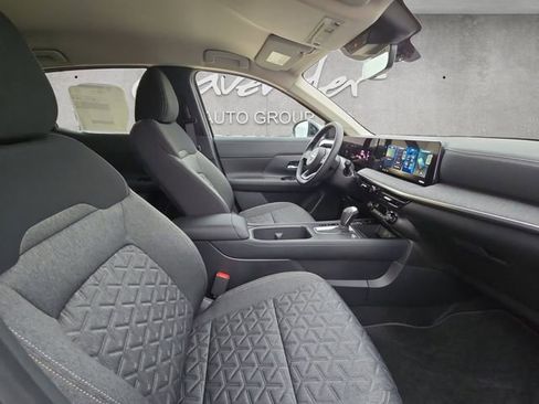 New 2026 Nissan Kicks SV AWD/4WD image 24
