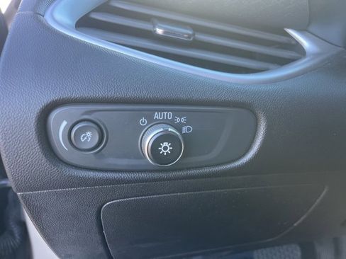 Used 2023 Chevrolet Malibu LT image 25