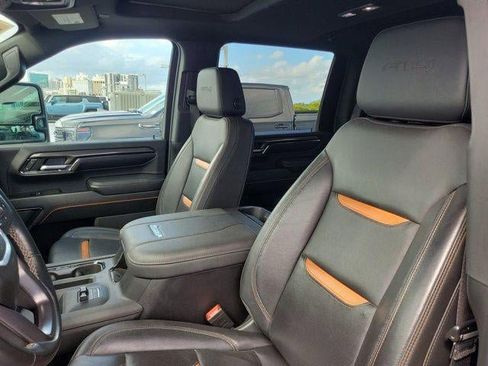 Used 2024 GMC Sierra 2500 AT4 w/ AT4 Premium Plus Package AWD/4WD image 14